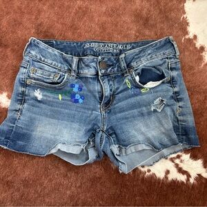 Hand embroidered strawberry blueberry cut off shorts American Eagle size 4